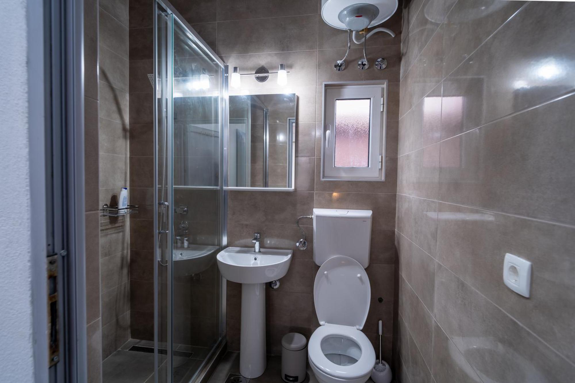 Dane Apartment Airport Podgorica Mitrovici  ภายนอก รูปภาพ