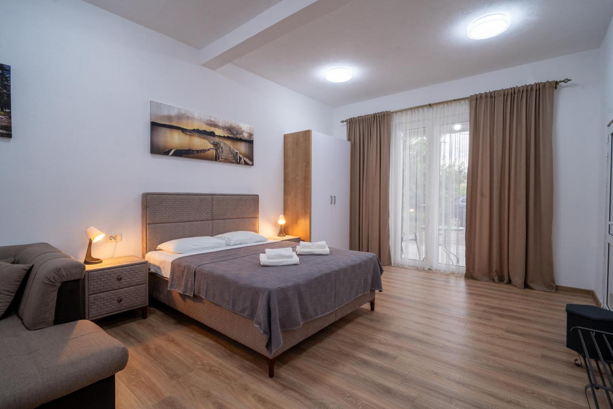 Dane Apartment Airport Podgorica Mitrovici  ภายนอก รูปภาพ